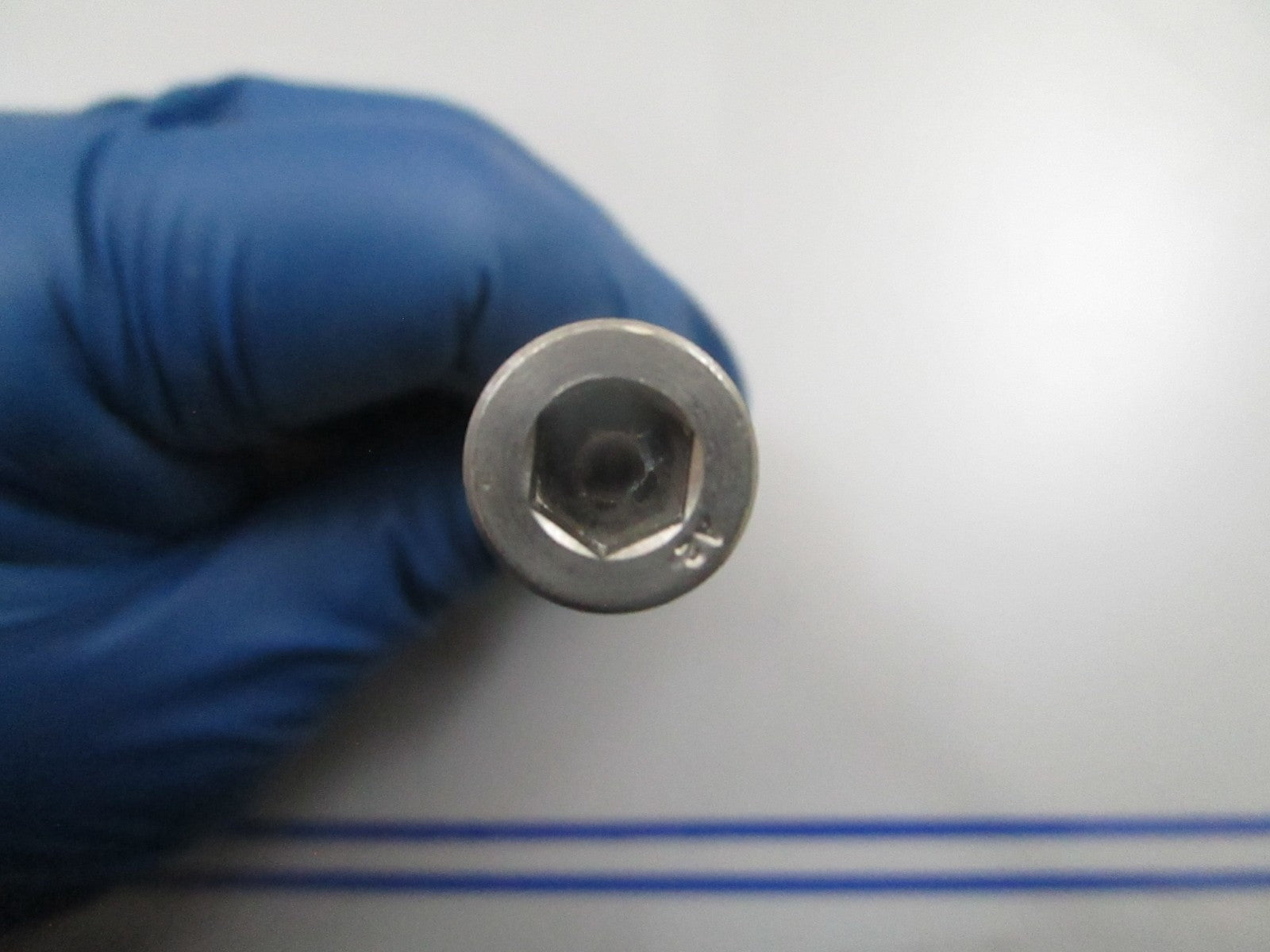 *NEW OEM* 0810 Volvo Penta Socket Screw 959448