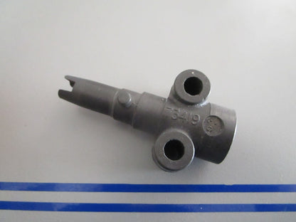 *NEW OEM* 0720 Mercury Quicksilver Adaptor 22833