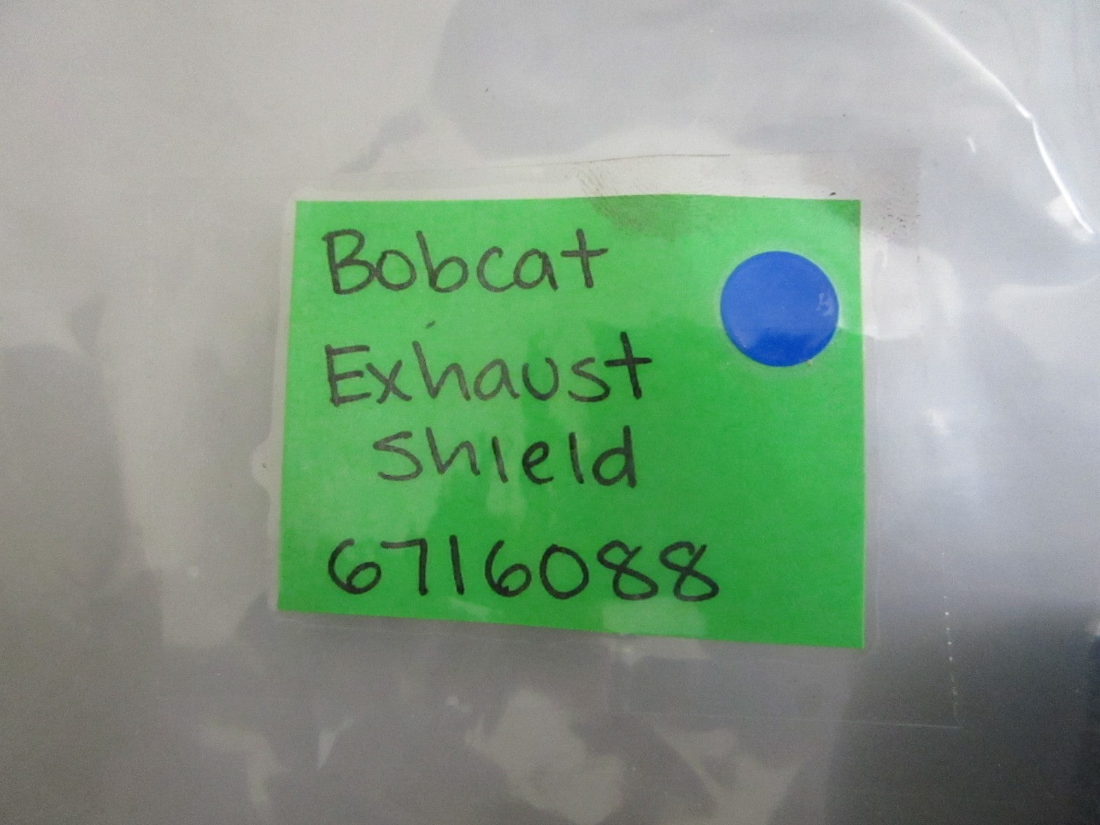 *NEW OEM* 0820 Bobcat Exhaust Shield 6716088