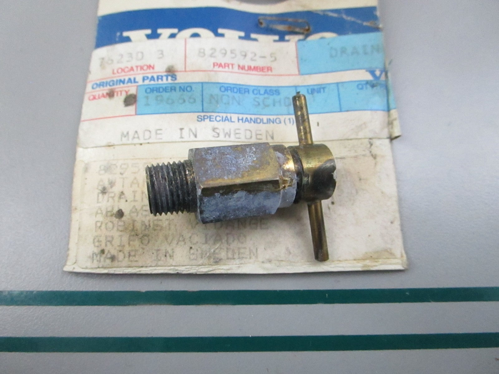NEW OEM 829592 Volvo Penta Drain Tap 0810