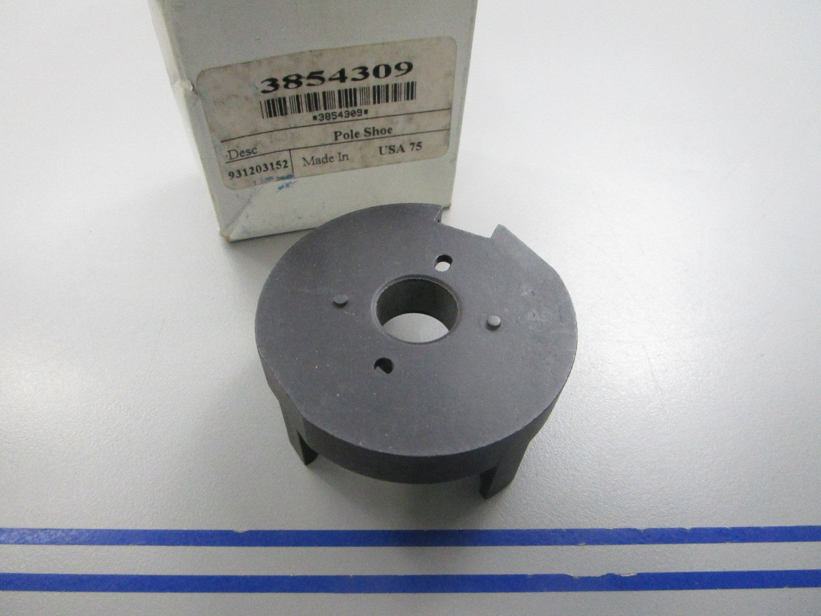 NEW OEM 3854309 Volvo Penta Pole Shoe 0810