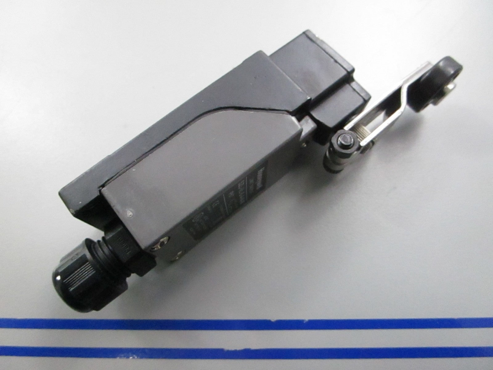 *NEW* 0810 Honeywell Limit Switch SZL-VL-S-A-N-M