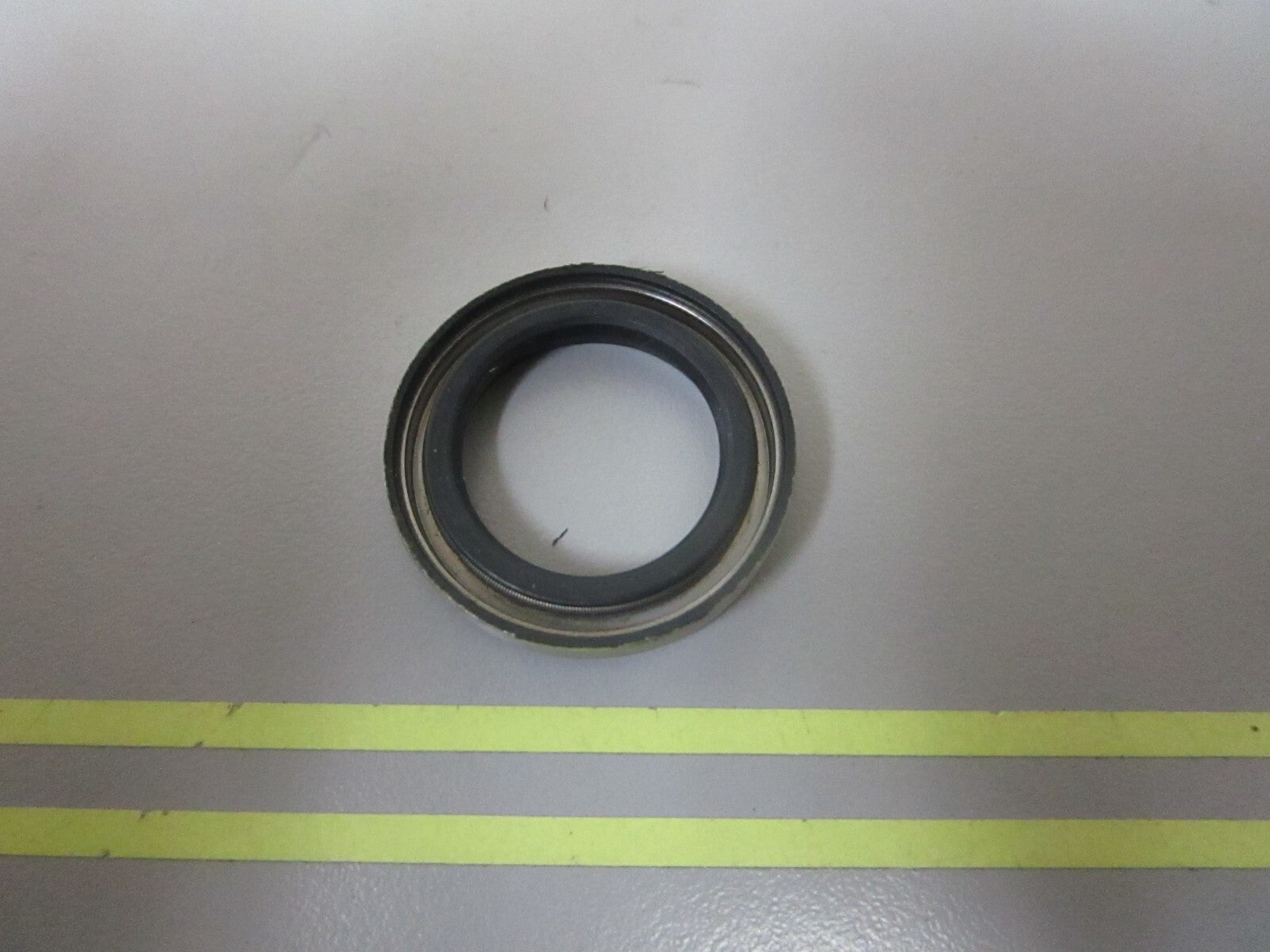 *NEW OEM* 0720 OMC Johnson Evinrude  Oil Retainer 321466 0321466