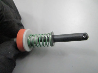 *NEW OEM* 0810 Mercury Quicksilver Plunger 811537