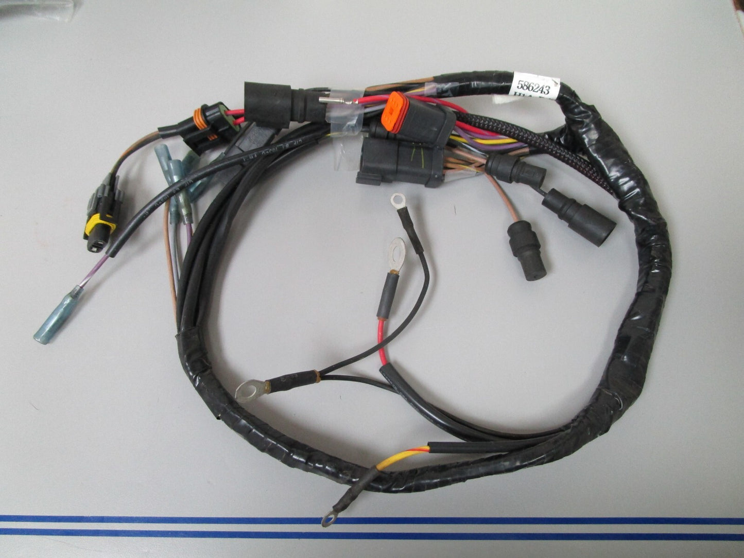 *NEW OEM* 0720 OMC Johnson Evinrude 200 225 250 hp Engine Wire Harness 586243