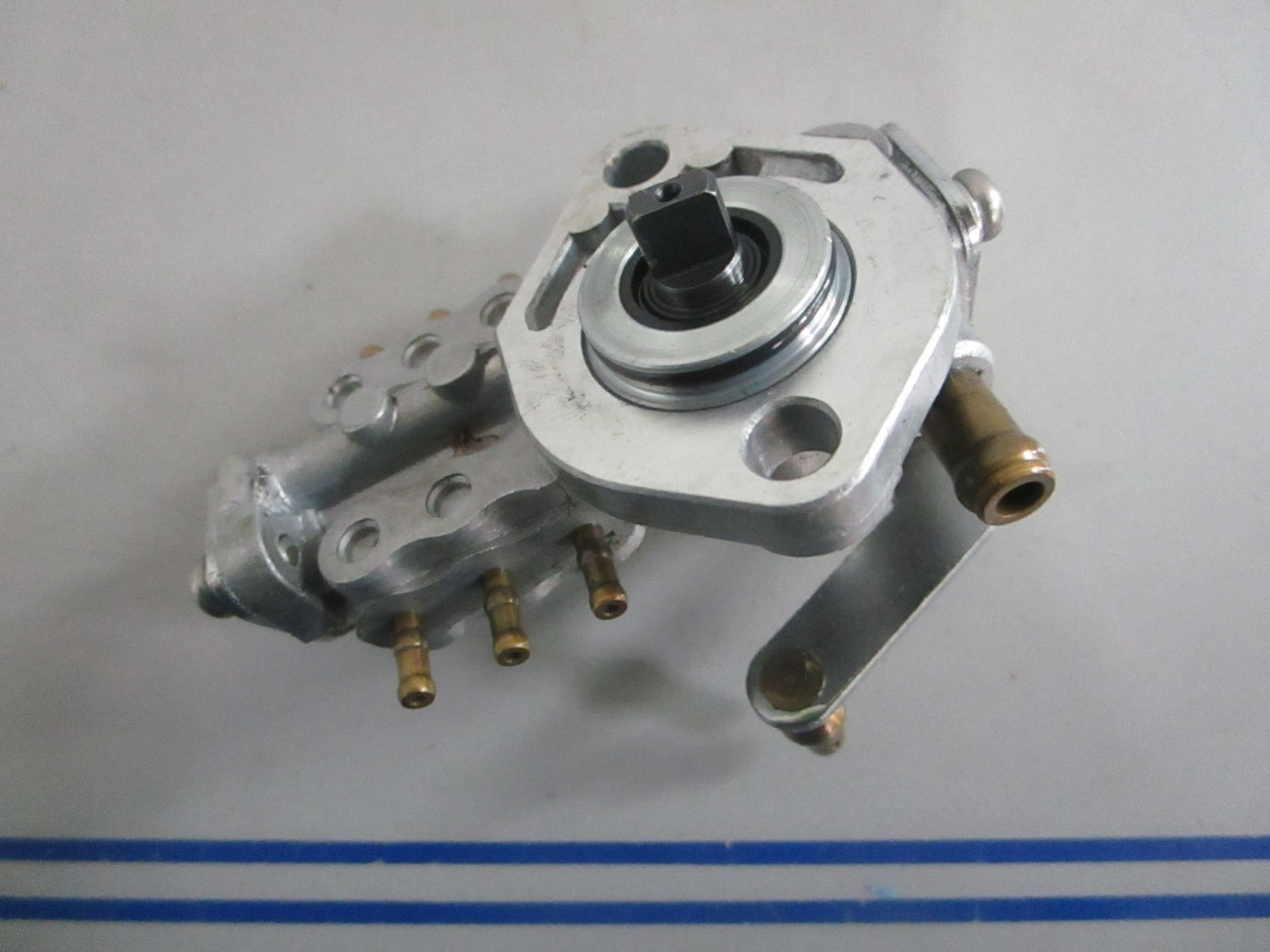 NEW OEM 60V-13200-11-00 Yamaha Oil Injection Pump Assy 0820