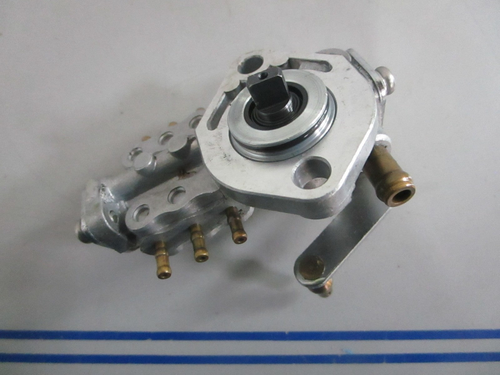 NEW OEM 60V-13200-11-00 Yamaha Oil Injection Pump Assy 0820