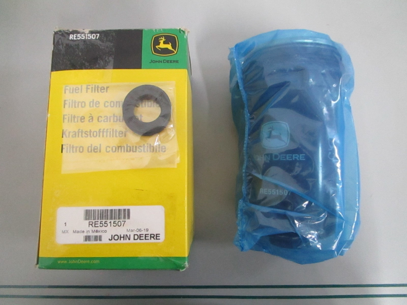 NEW OEM RE551507 John Deere Fuel Filter 0820