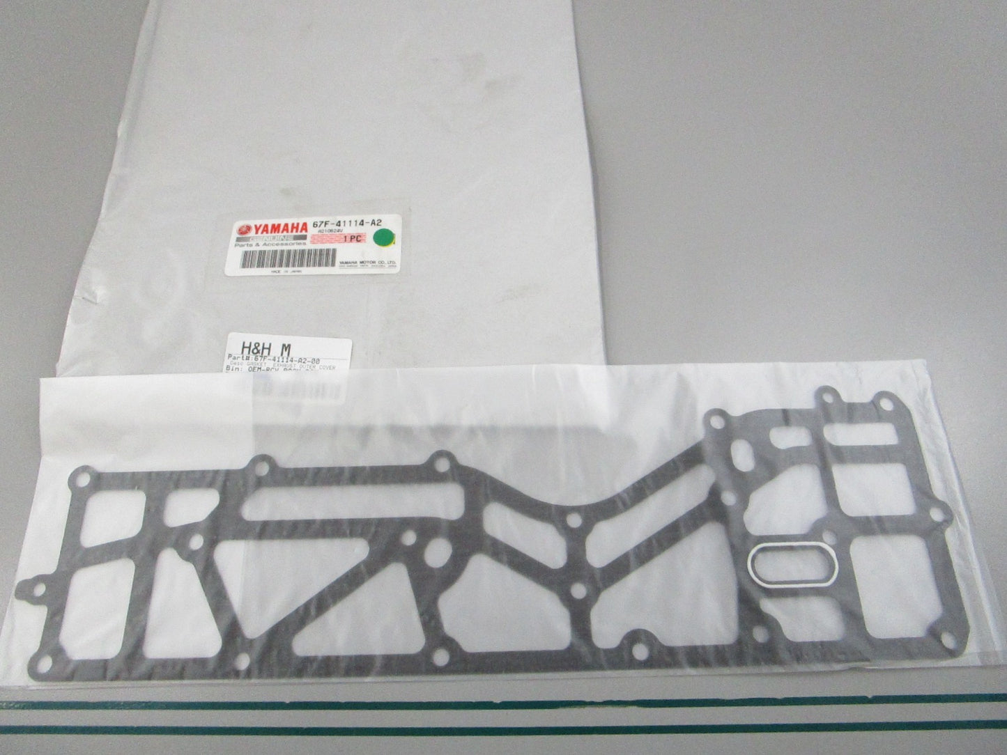 NEW OEM 67F-41114-A2-00 Yamaha Gasket 0810