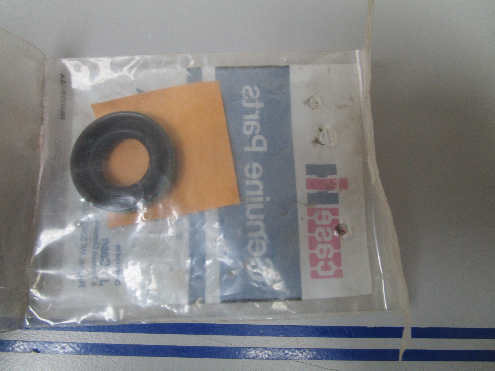 *NEW OEM* 0810 Case IH Seal A63399