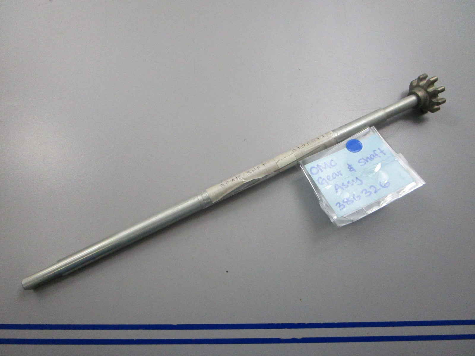 NEW OEM 386326 0386326 OMC Johnson Evinrude Gear & Shaft Assembly 0810