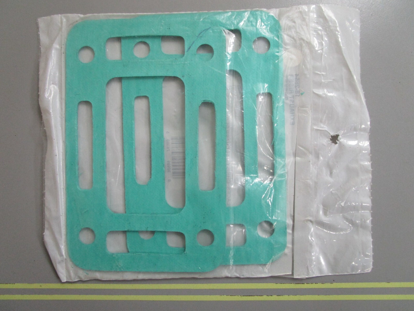 *NEW* (LOT OF 2) 0810 Sierra Gasket 18-2854 Replaces: Chris Craft Barr 01-0107