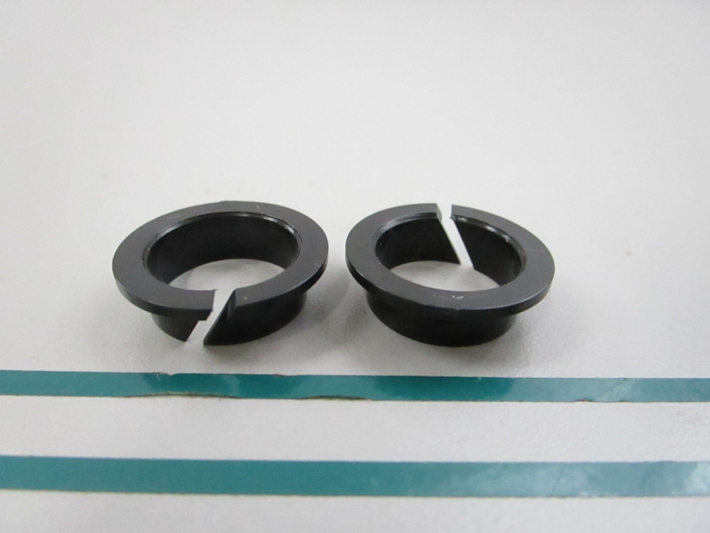 NEW OEM (LOT OF 2) 90386-15M73-00 Yamaha Bushing 0810