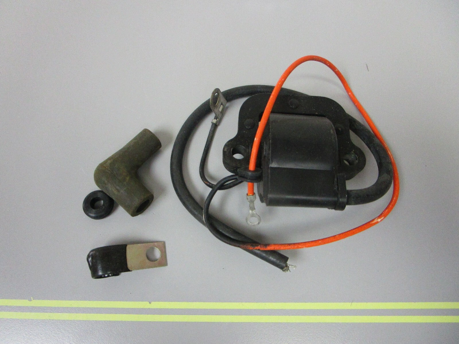 *NEW OEM* 0810 OMC Johnson Evinrude Ignition Coil Kit 582091 0582091
