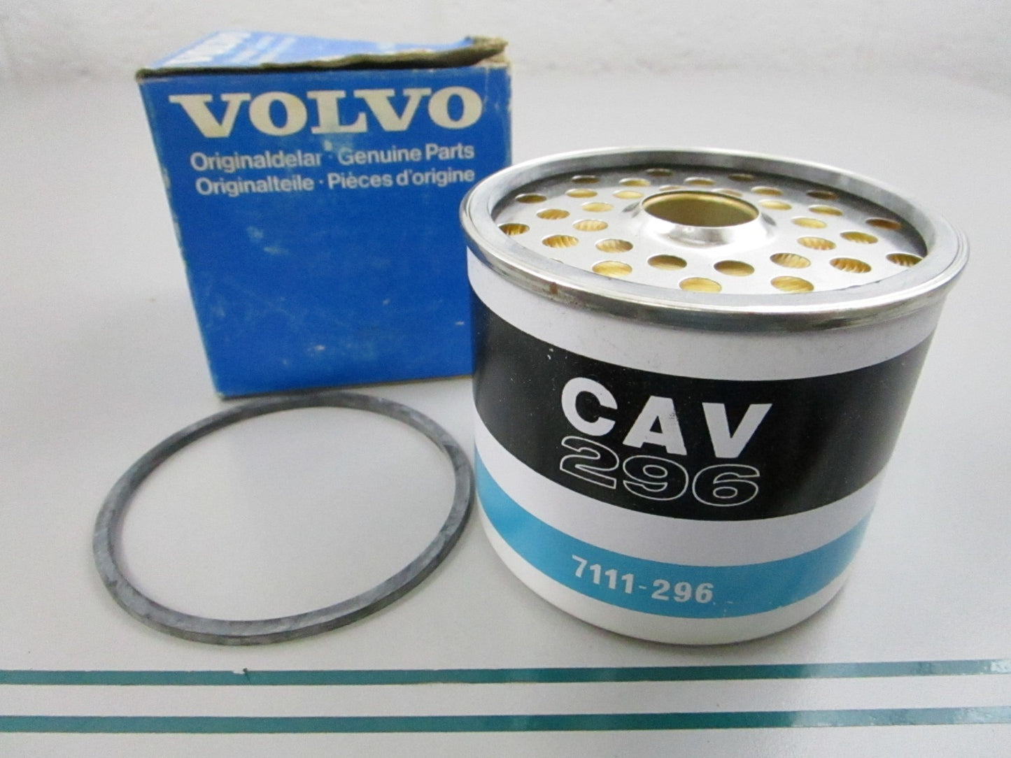 NEW OEM 236628 Volvo Penta Fuel Filter 0810