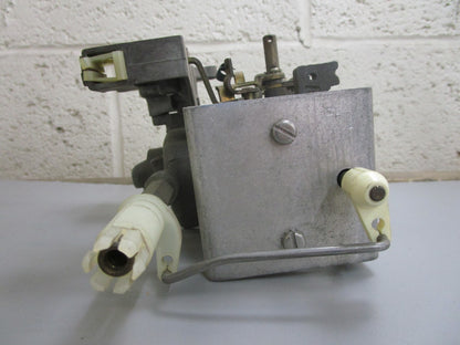 *NEW OEM* 0820 OMC Johnson Evinrude Carburetor 381718 0381718