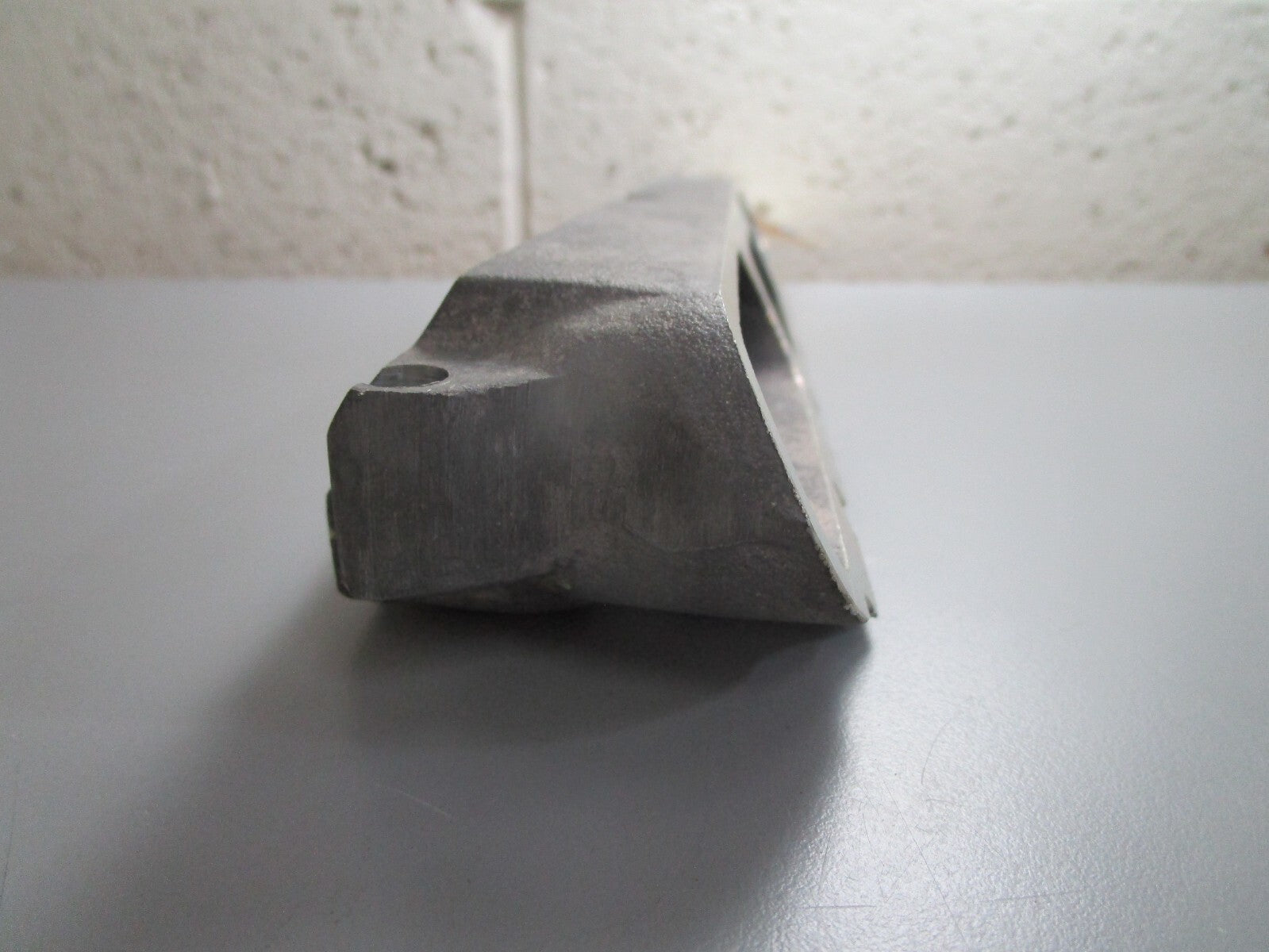 *NEW OEM* 0820 OMC Johnson Evinrude Filler Block 329775 0329775