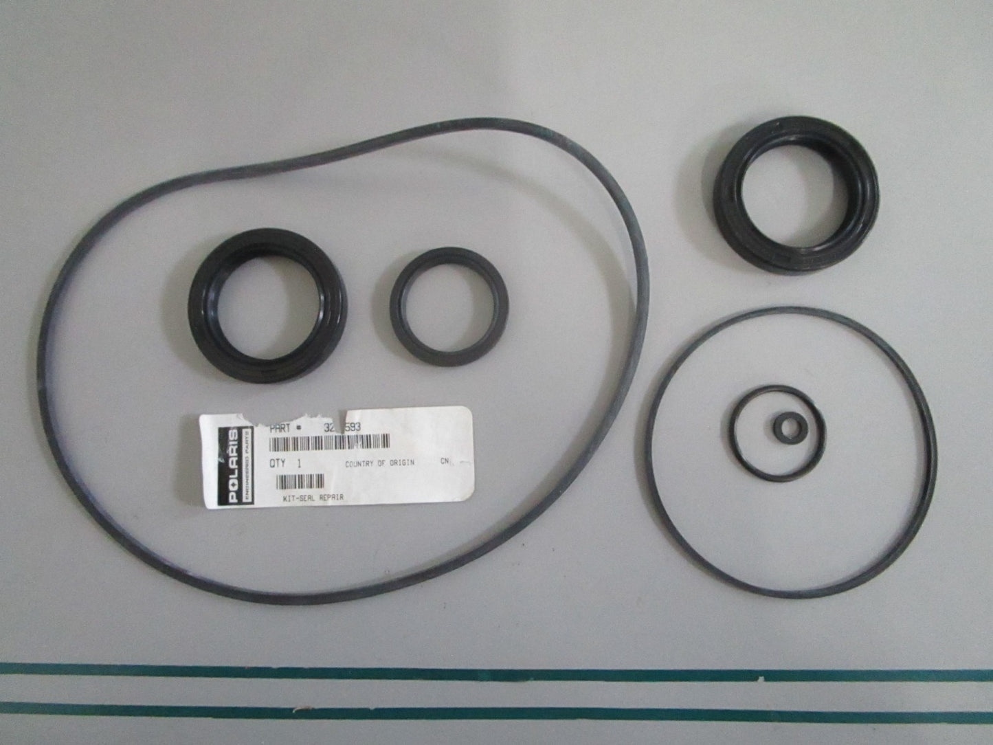Polaris NEW OEM Front Gearcase Seal Repair Kit 3234593 Sportsman 800 6X6 NOS 082