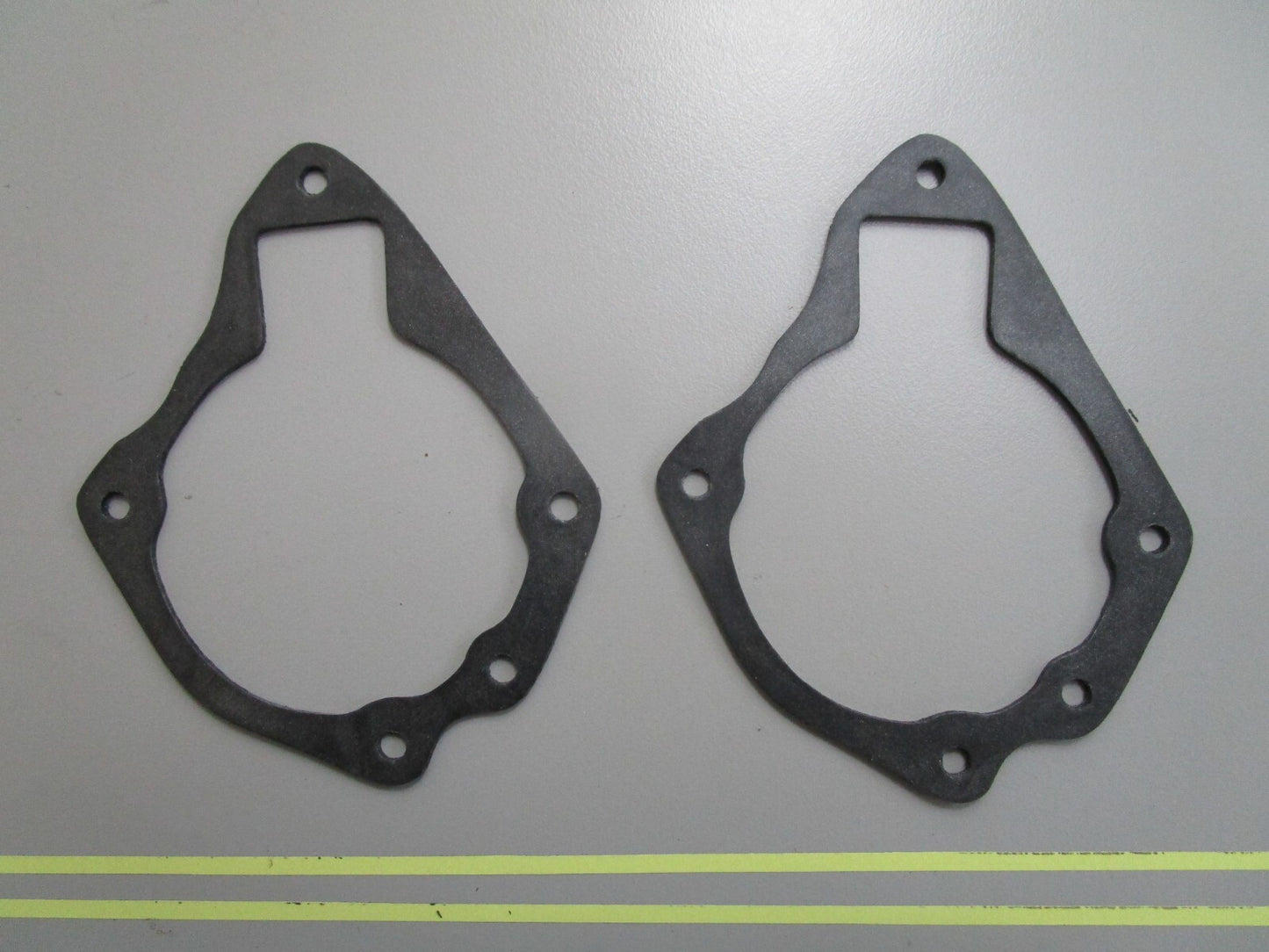 *NEW OEM* (LOT OF 2) 0810 OMC Johnson Evinrude Gasket 303750 0303750