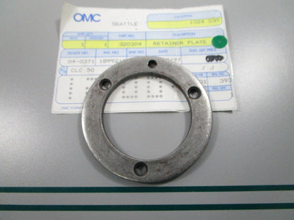 NEW OEM 320304 0320304 OMC Johnson Evinrude Retainer Plate 0810