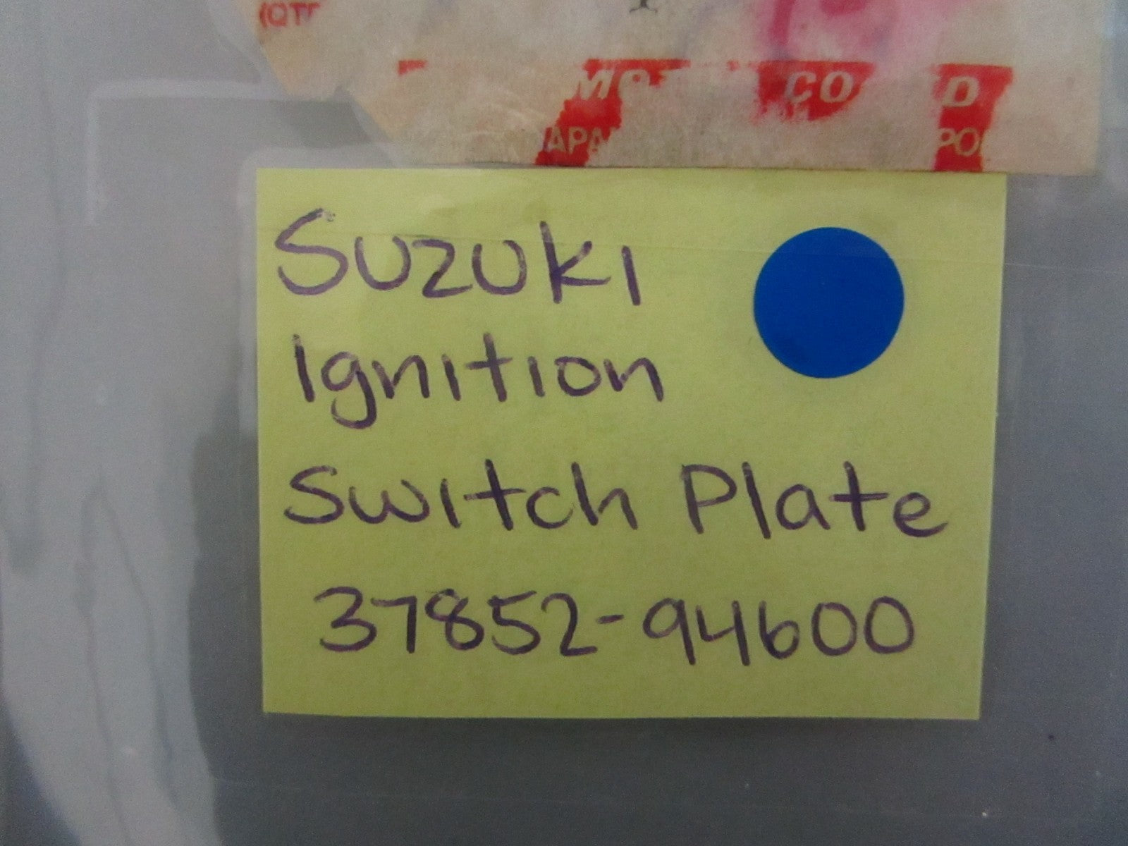 NEW OEM 37852-94600 Suzuki Ignition Switch Plate 0820
