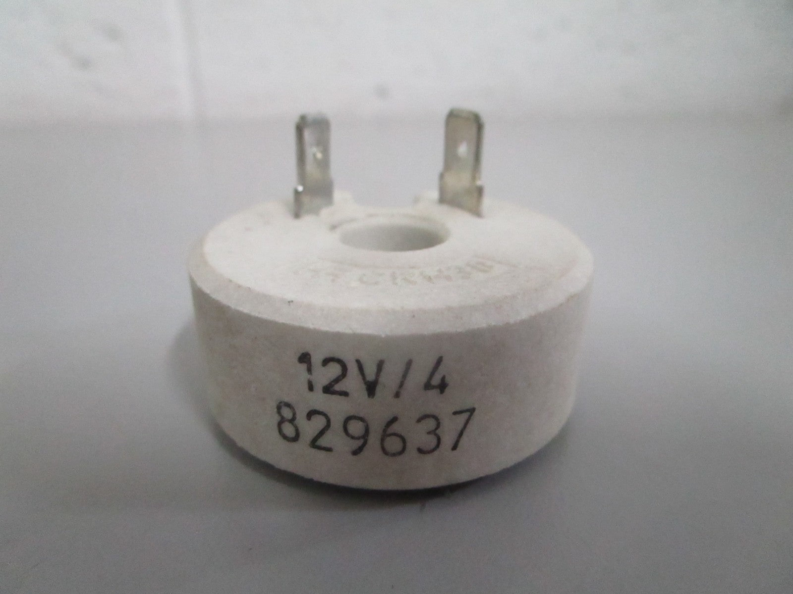 NEW OEM 829637 Volvo Penta Resistor 0820