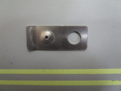 *NEW OEM* 0810 OMC Johnson Evinrude Retainer 351928 0351928