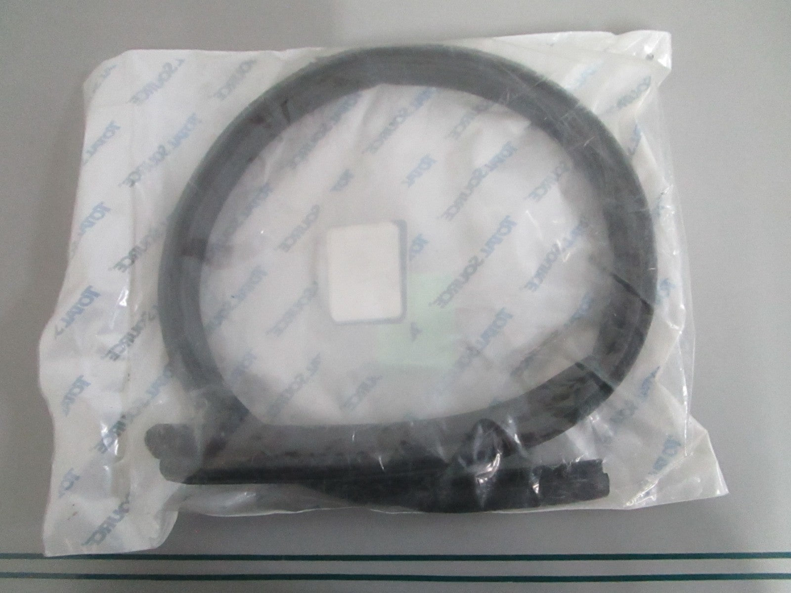 NEW CT91B12-13400 Total Source Weather Strip For: Mitsubishi 0820