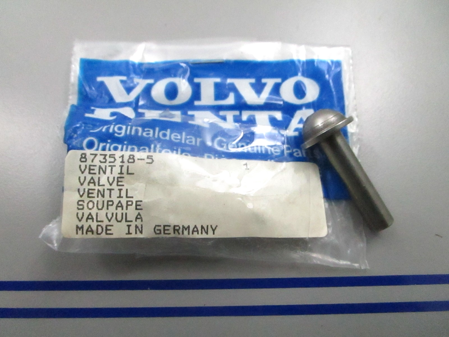 *NEW OEM* 0810 Volvo Penta Valve 873518