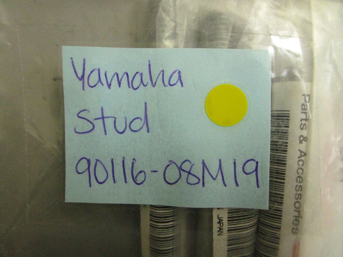 *NEW OEM* 0810 Yamaha Stud 90116-08M19