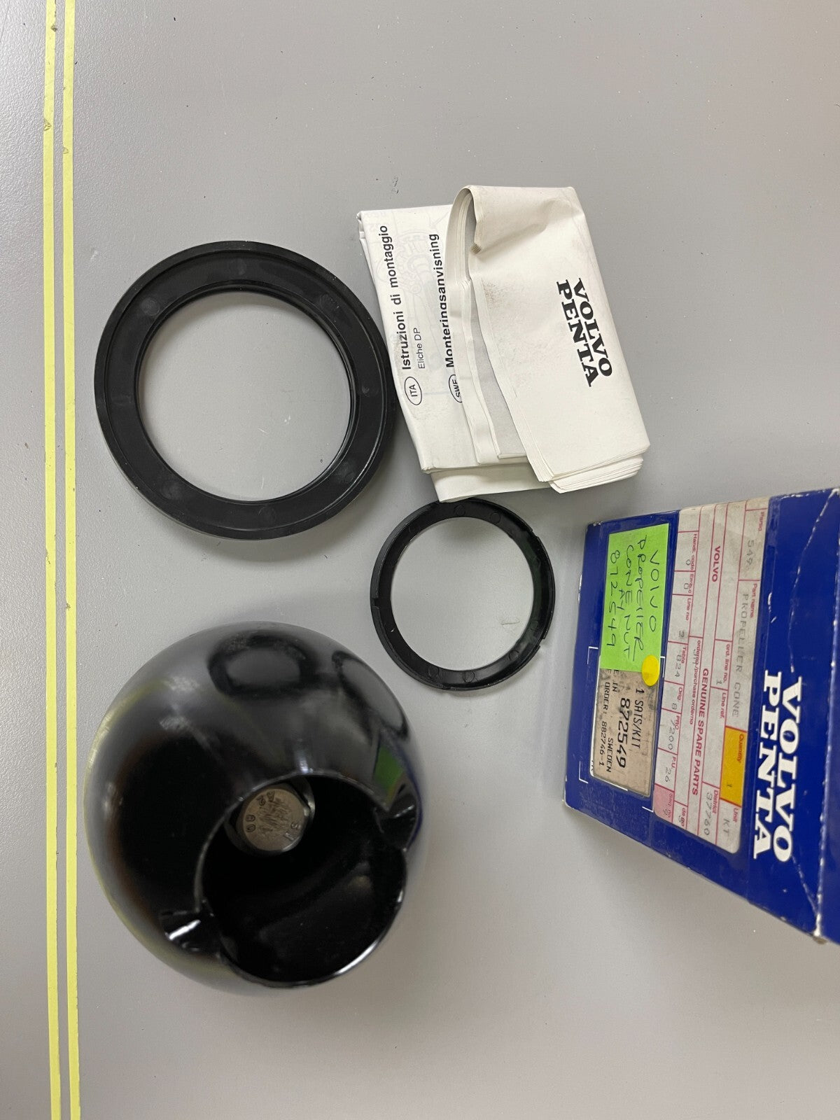 *NEW OEM* 0720 Volvo Penta Propeller Cone Nut Assembly 872549