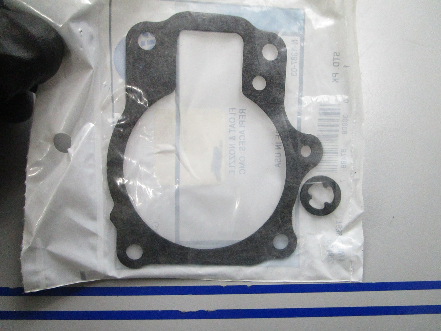 NEW Sierra 18-1241 Gasket Float & Nozzle Replaces: OMC 0810
