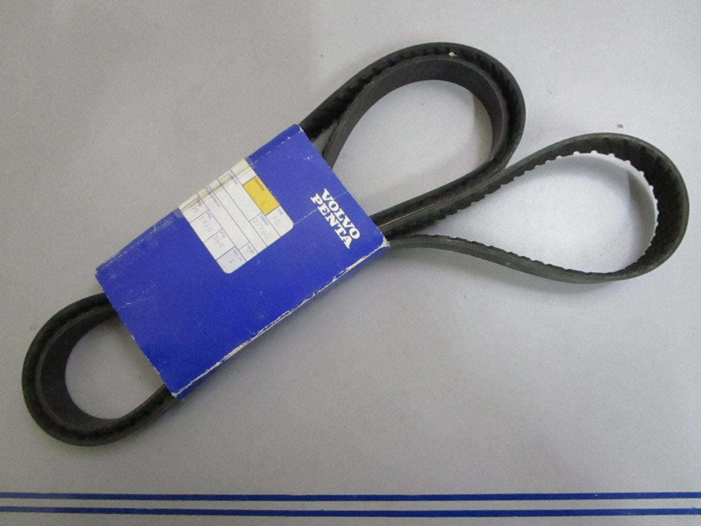 *NEW OEM* 0820 Volvo Penta Belt 21132392