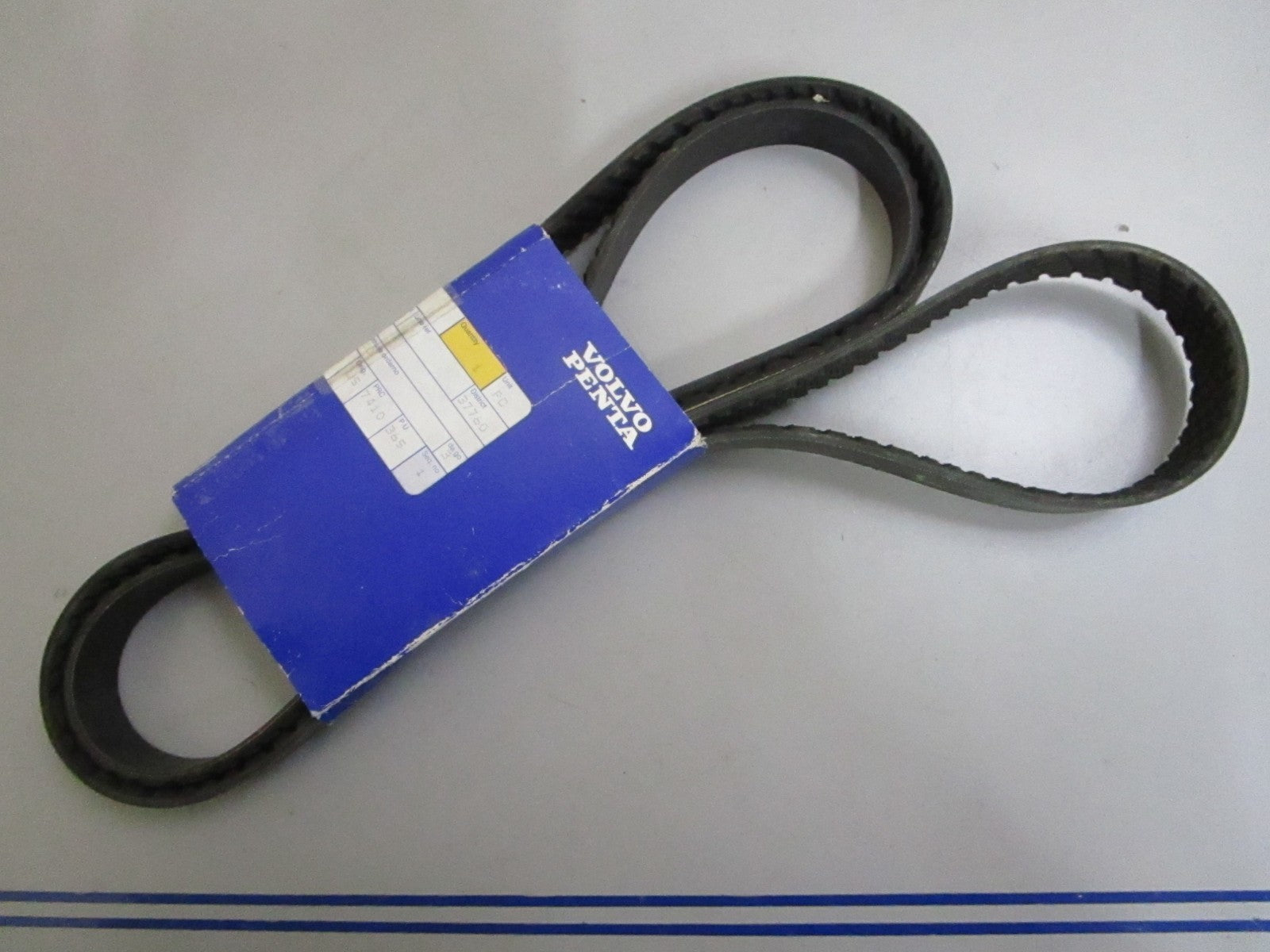 *NEW OEM* 0820 Volvo Penta Belt 21132392