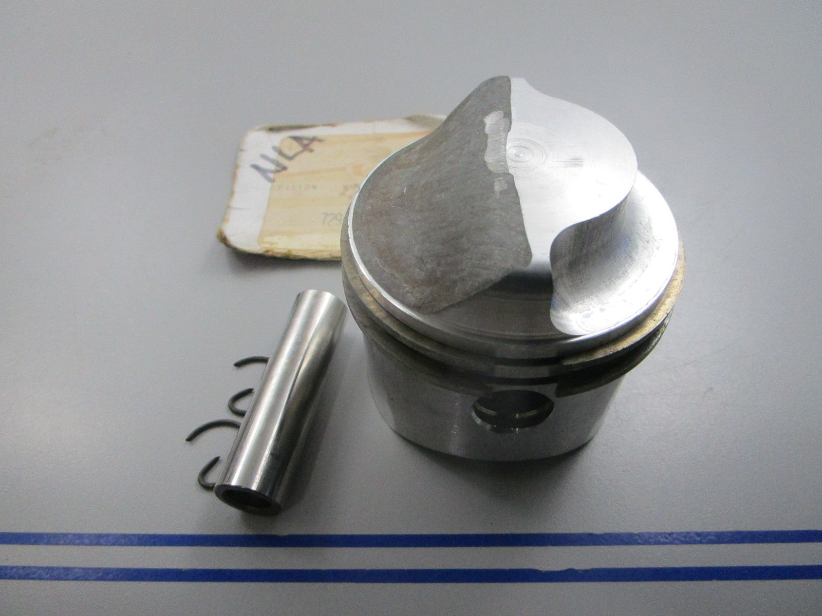 NEW OEM 729-1948A2 Mercury Quicksilver Piston Kit 0810