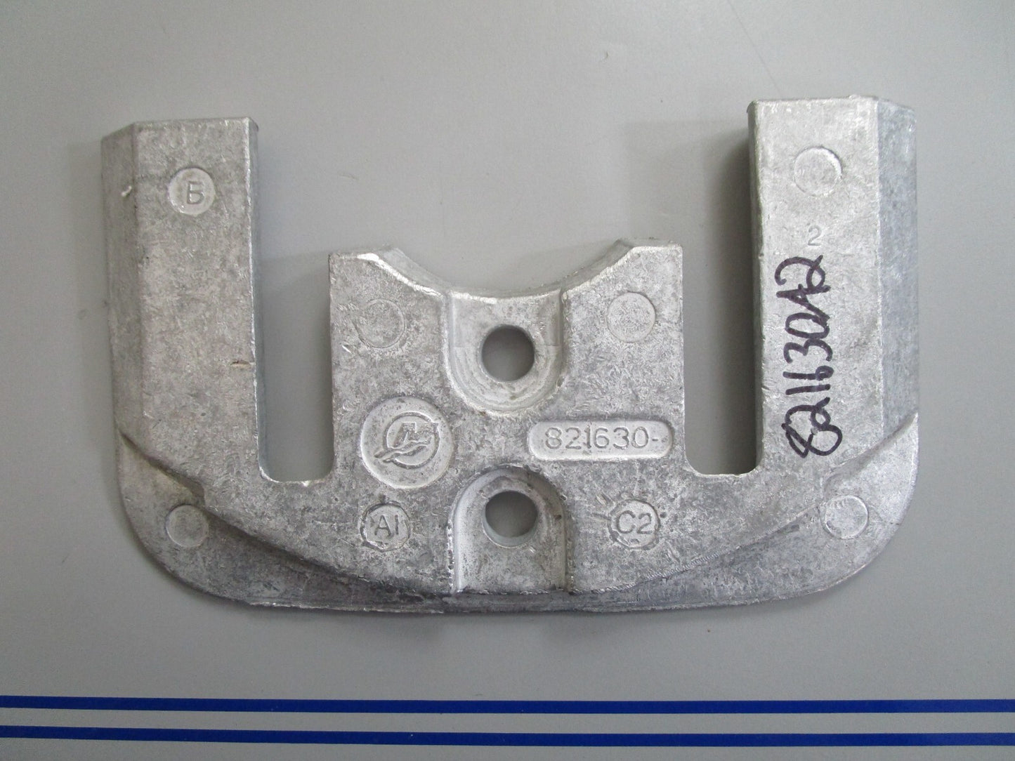 *NEW OEM* 0810 Mercury Quicksilver Anode 821630A2