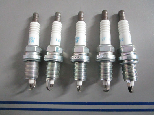 NEW OEM (LOT OF 5) IZFR6Q Champion Spark Plug 0820