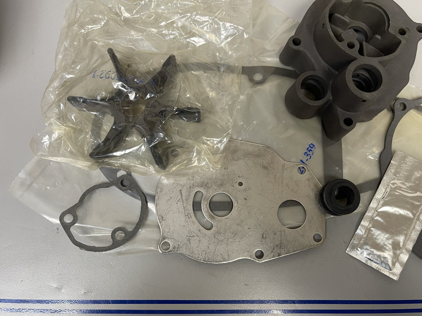 *NEW OEM* 0670 OMC Johnson Evinrude Water Pump Repair Kit 381628 0381628