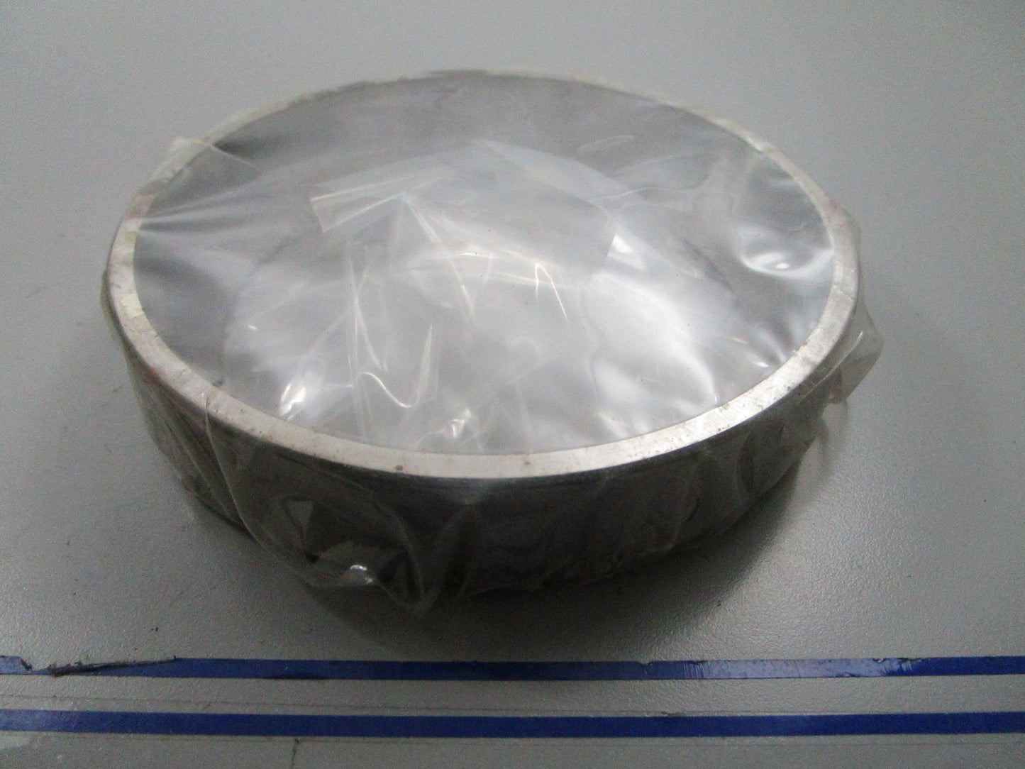 *NEW OEM* 0720 Timken Tapered Roller Bearing Cup 592A