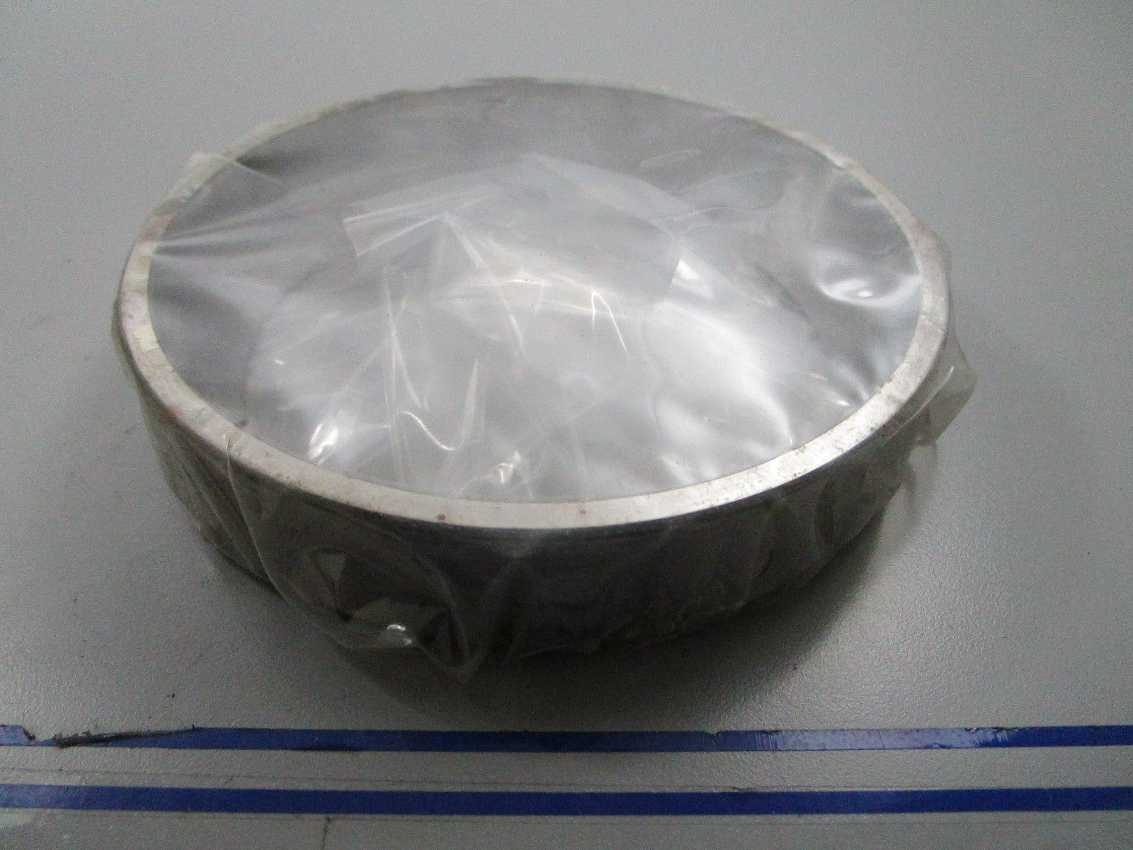 *NEW OEM* 0720 Timken Tapered Roller Bearing Cup 592A