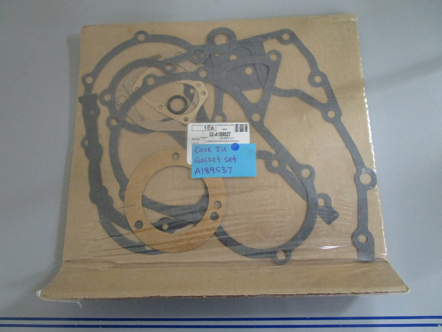 *NEW OEM* 0820 Case IH Gasket Set A189537
