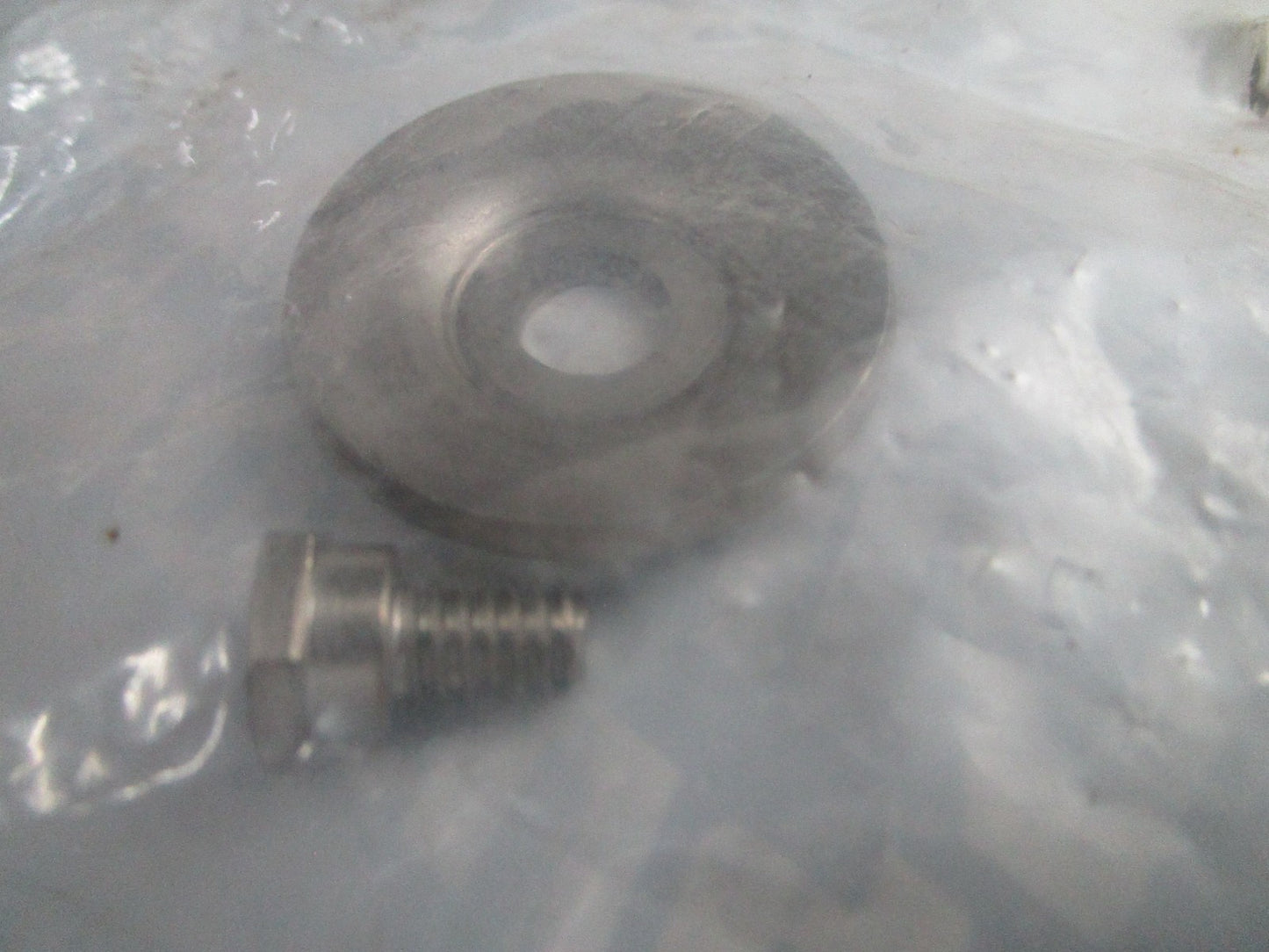 *NEW OEM* 0810 OMC Johnson Evinrude Clamp Screw Kit 388052 0388052