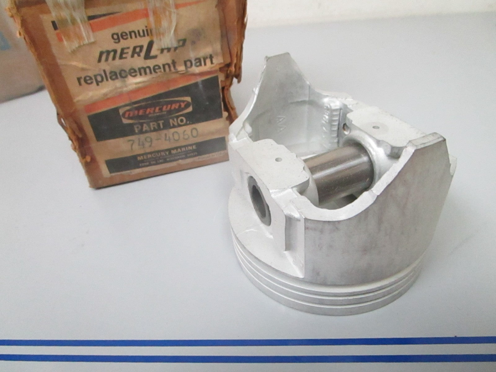 NEW OEM 749-4060 Mercury Mercruiser Ford 302 V8 1970- 1972 OS .020 Piston 0720