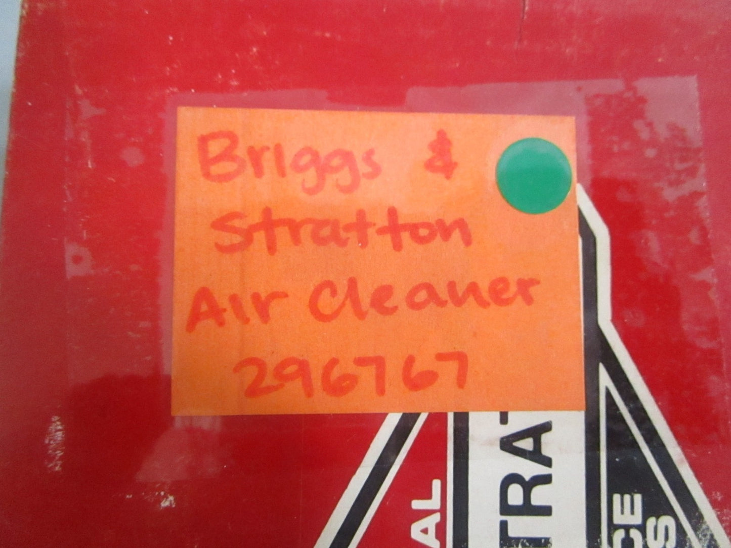 NEW OEM 296767 Briggs & Stratton Air Cleaner 0820