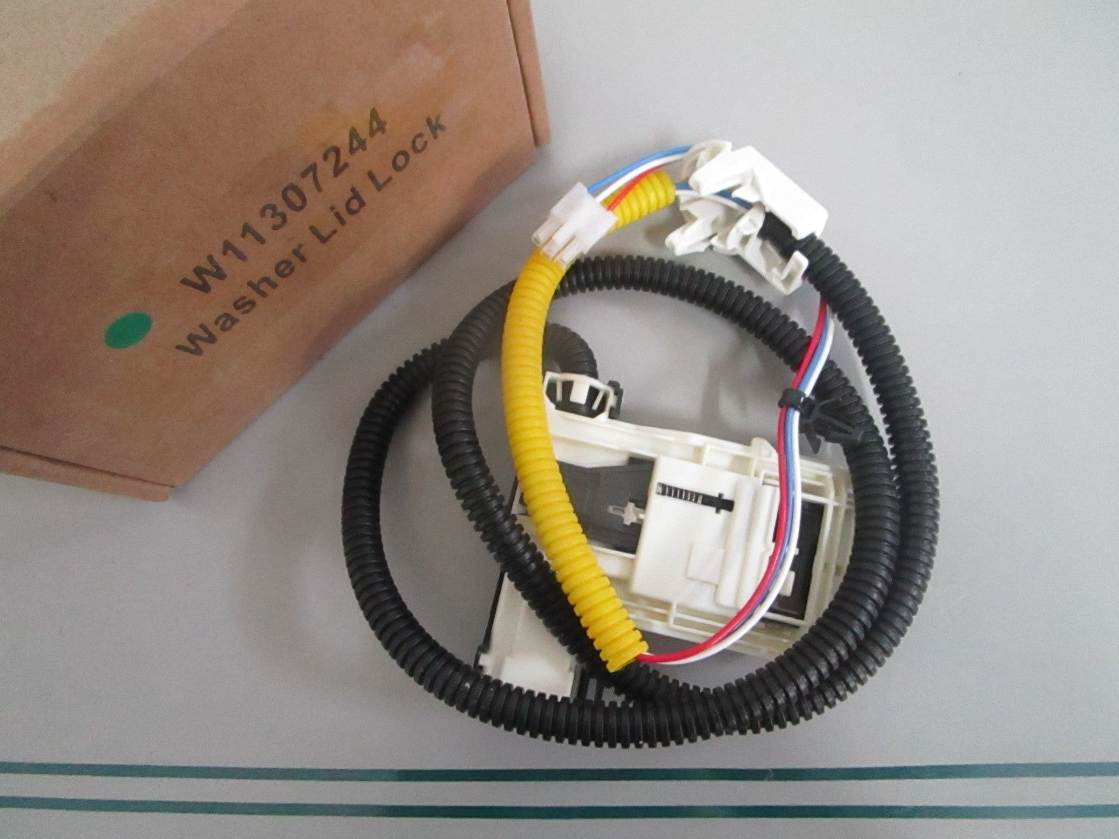 Whirlpool W11307244 Washer Lid Lock Assy Top Load Maytag Amana NEW OEM 0820