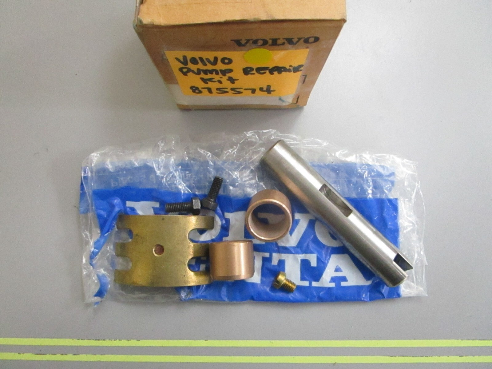 *NEW OEM* 0820 Volvo Penta Pump Repair Kit 875574
