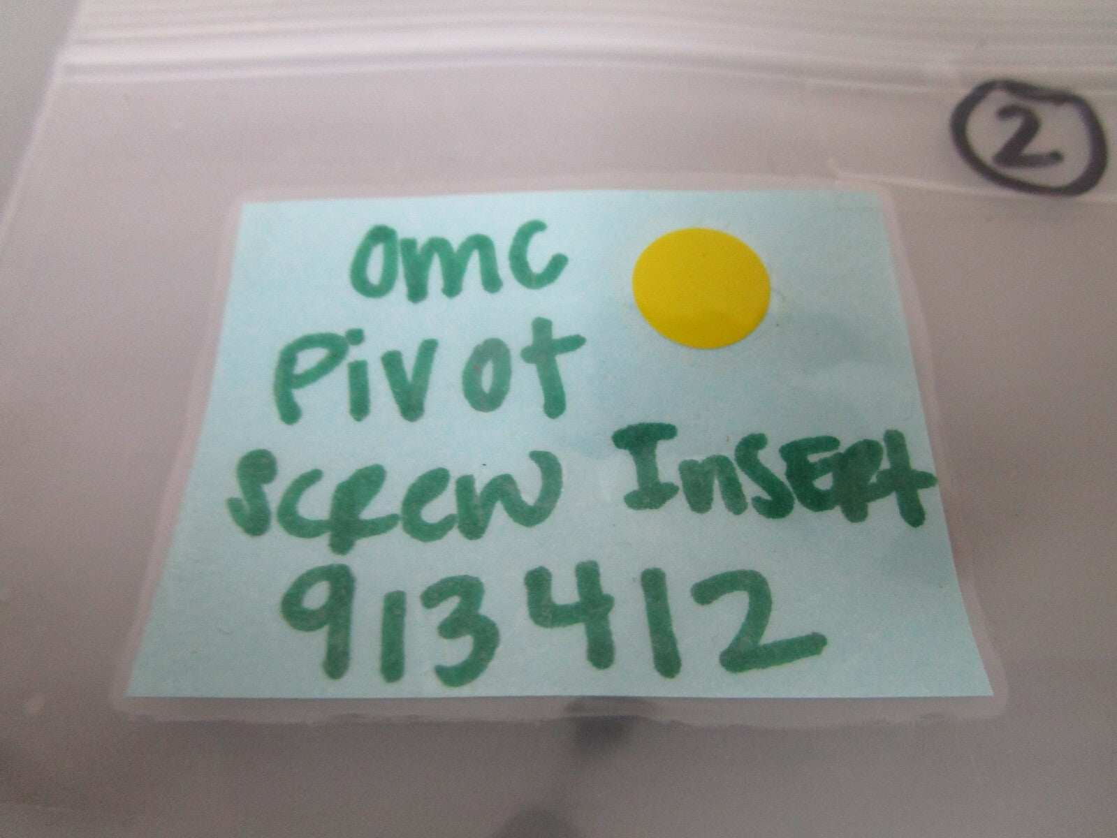 *NEW OEM* 0810 OMC Johnson Evinrude Screw Insert 913412 0913412