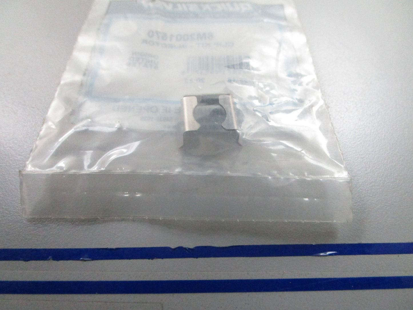 *NEW OEM* 0810 Mercury Quicksilver Injector Clip Kit 8M2001570