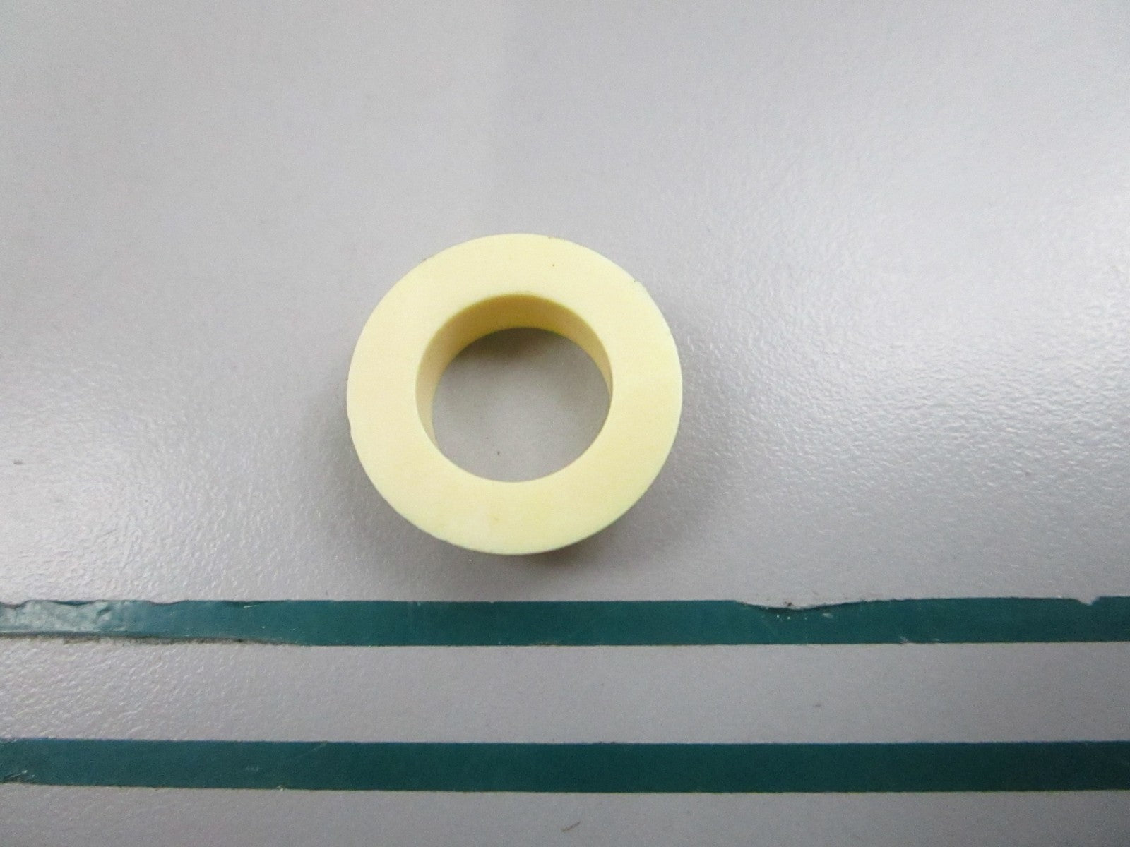NEW OEM M129855 John Deere Shoulder Washer 0810