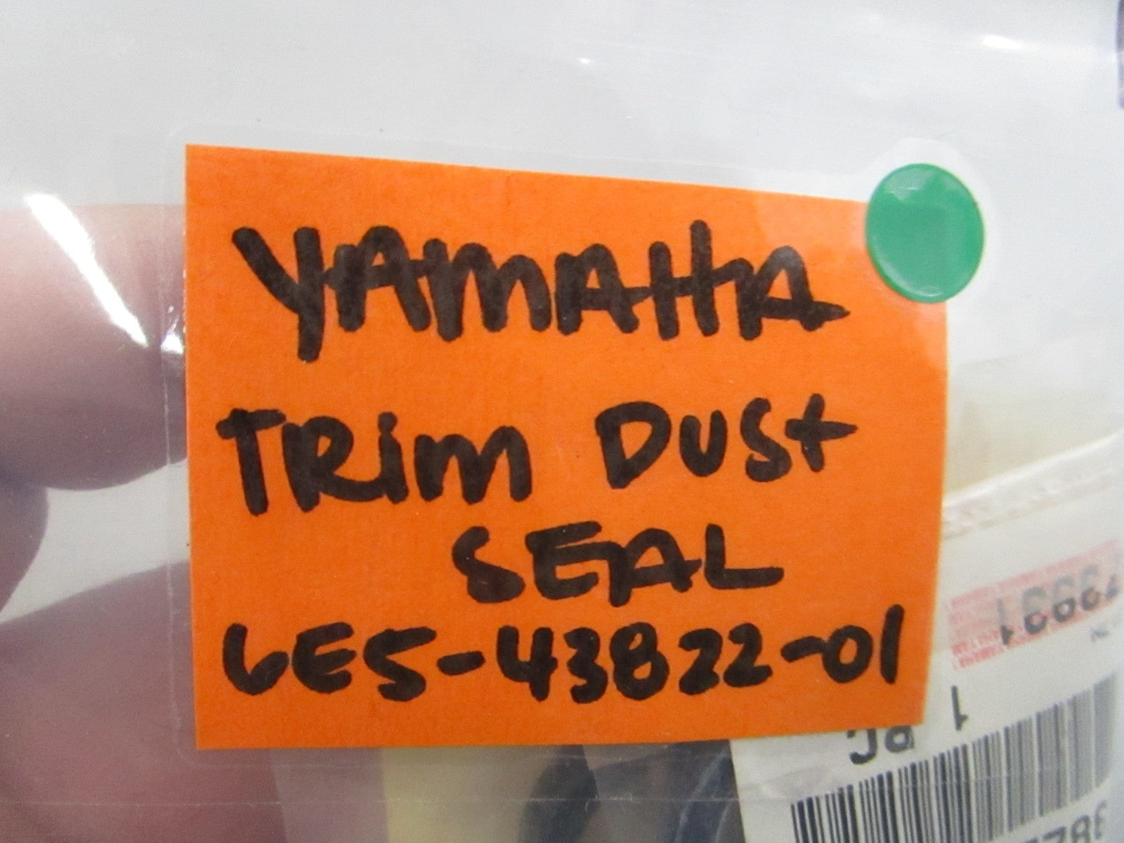 NEW OEM (LOT OF 3) 6E5-43822-01-00 Yamaha Trim Dust Seal 0810